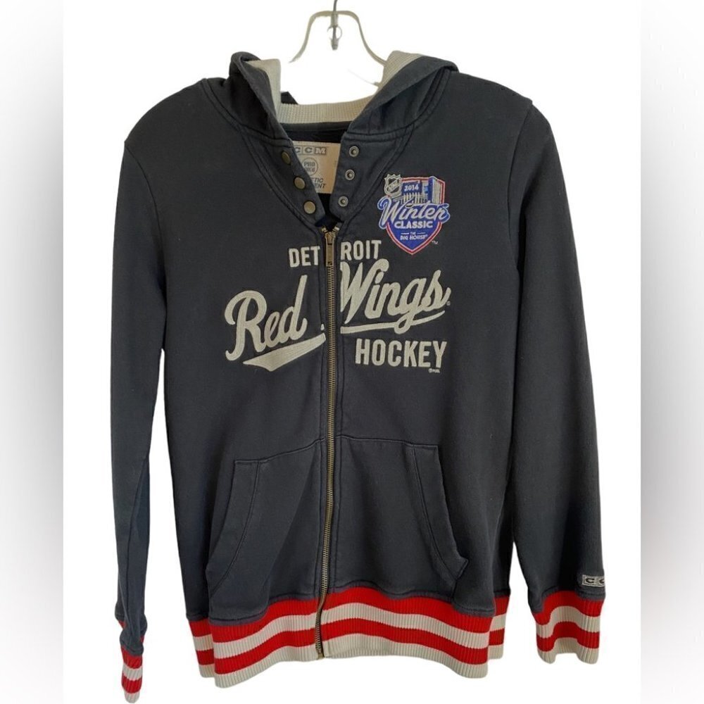 CCM NHL 2014 Winter Classic Detroit Red Wings Hoodie Ladies Med Black /Red